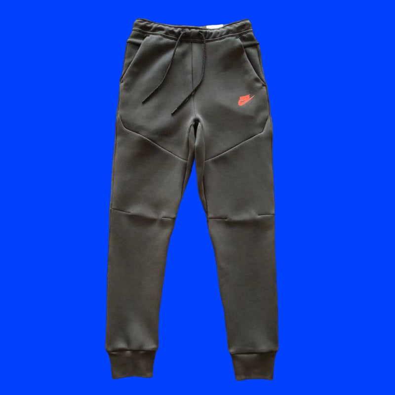 CALÇA NIKE TECH FLEECE