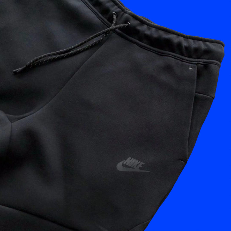 CALÇA NIKE TECH FLEECE “PRETO”