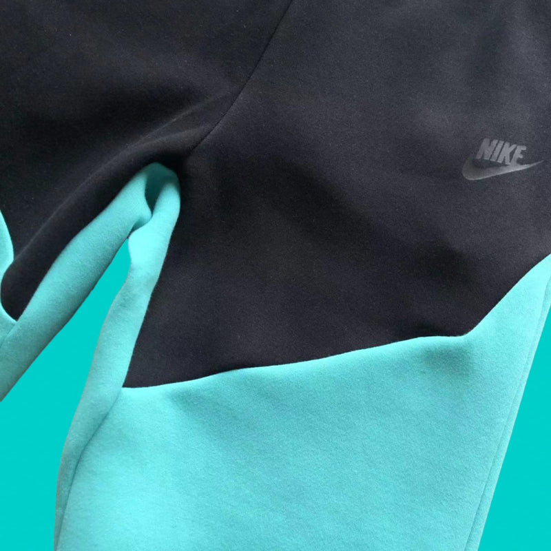 CONJUNTO NIKE SPORTSWEAR TECH FLEECE