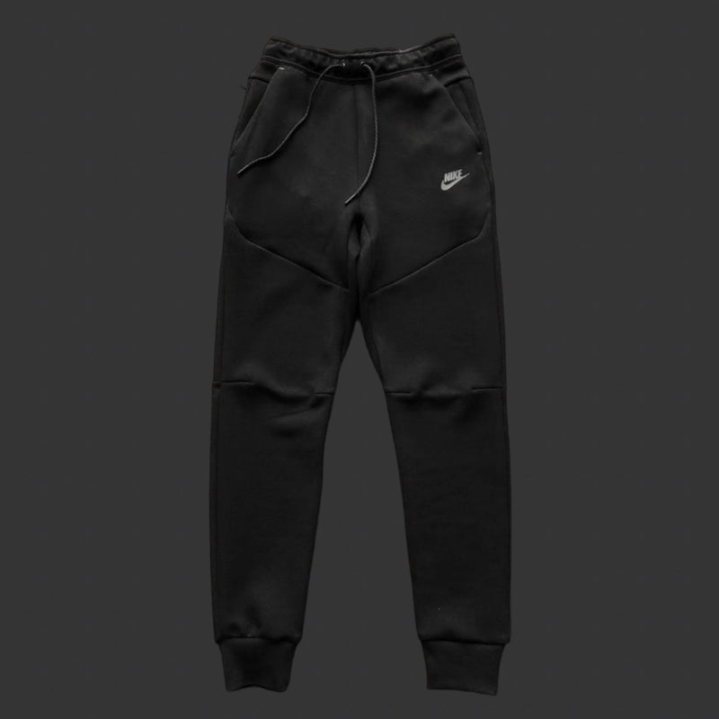 CONJUNTO NIKE SPORTSWEAR TECH FLEECE