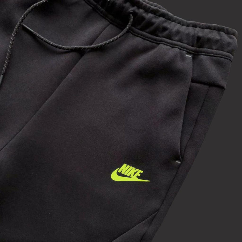 CONJUNTO NIKE SPORTSWEAR TECH FLEECE