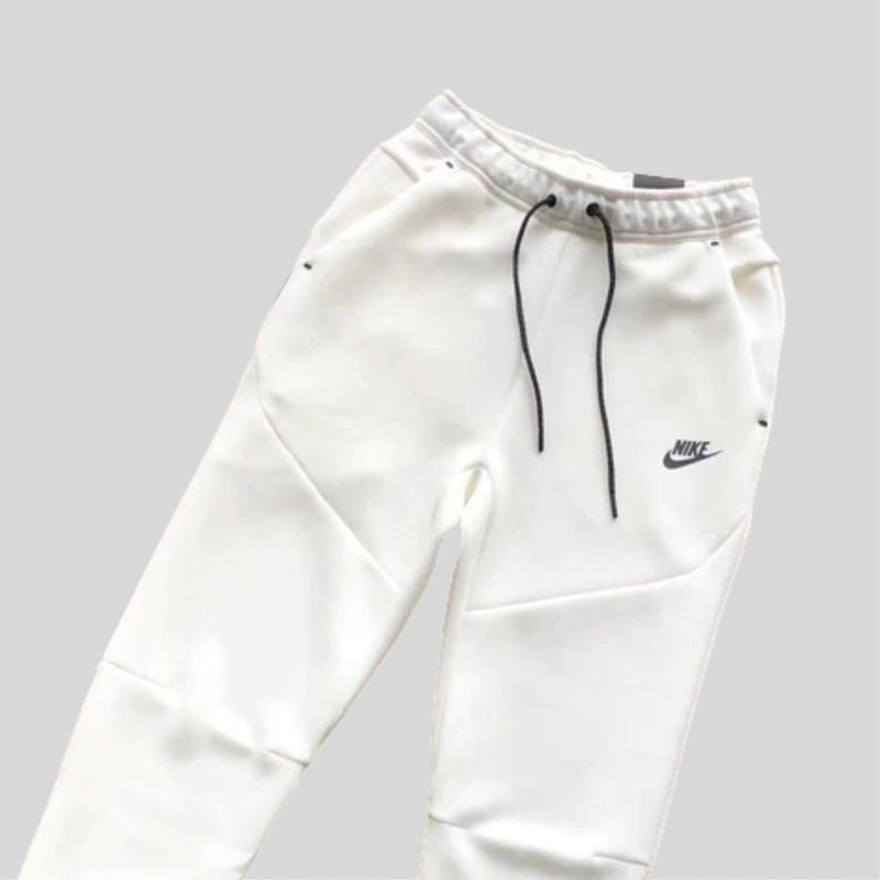 CONJUNTO NIKE SPORTSWEAR TECH FLEECE